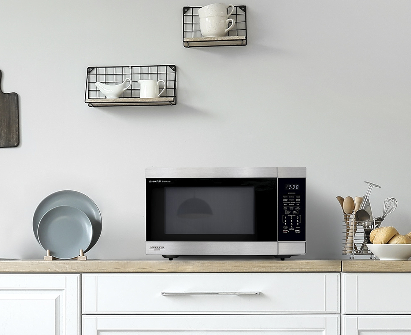 SMC2264KSC countertop microwave in kitchen