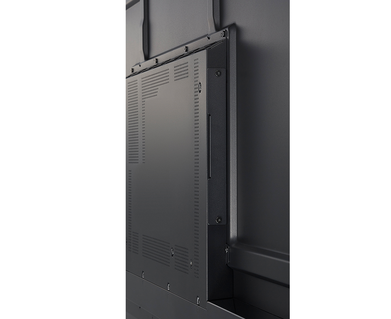 55-inch Ultra HD Commercial Signage Display (PN-ME552)